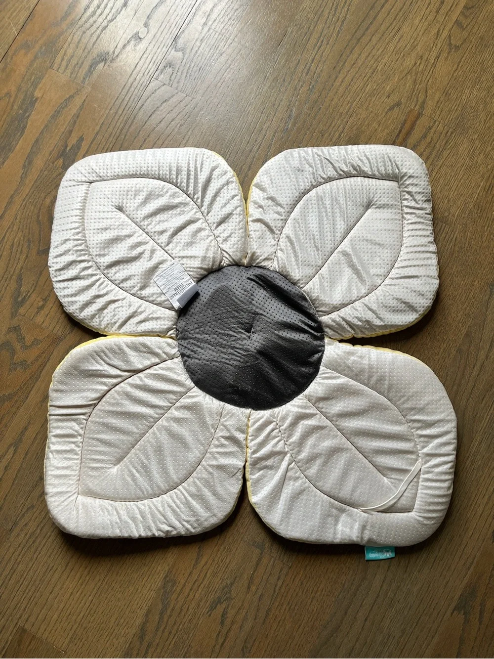 Lotus Plush Baby Bath Seat - Yellow & White